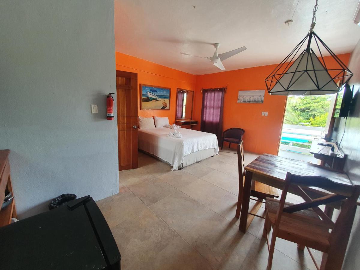 Rachel Land Apartment Caye Caulker Exterior photo