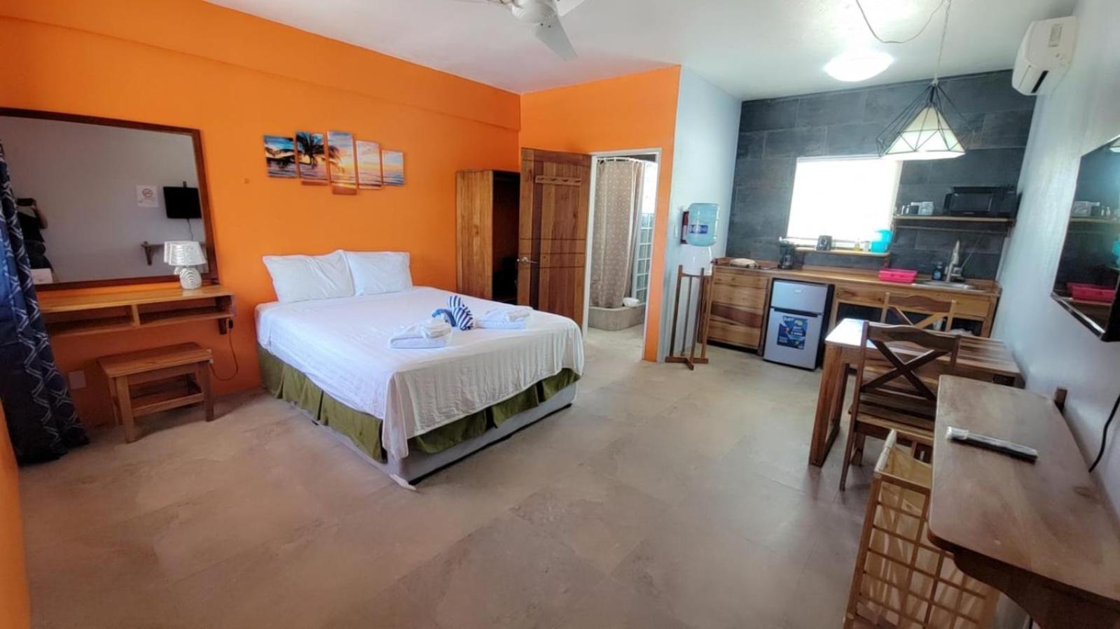 Rachel Land Apartment Caye Caulker Exterior photo